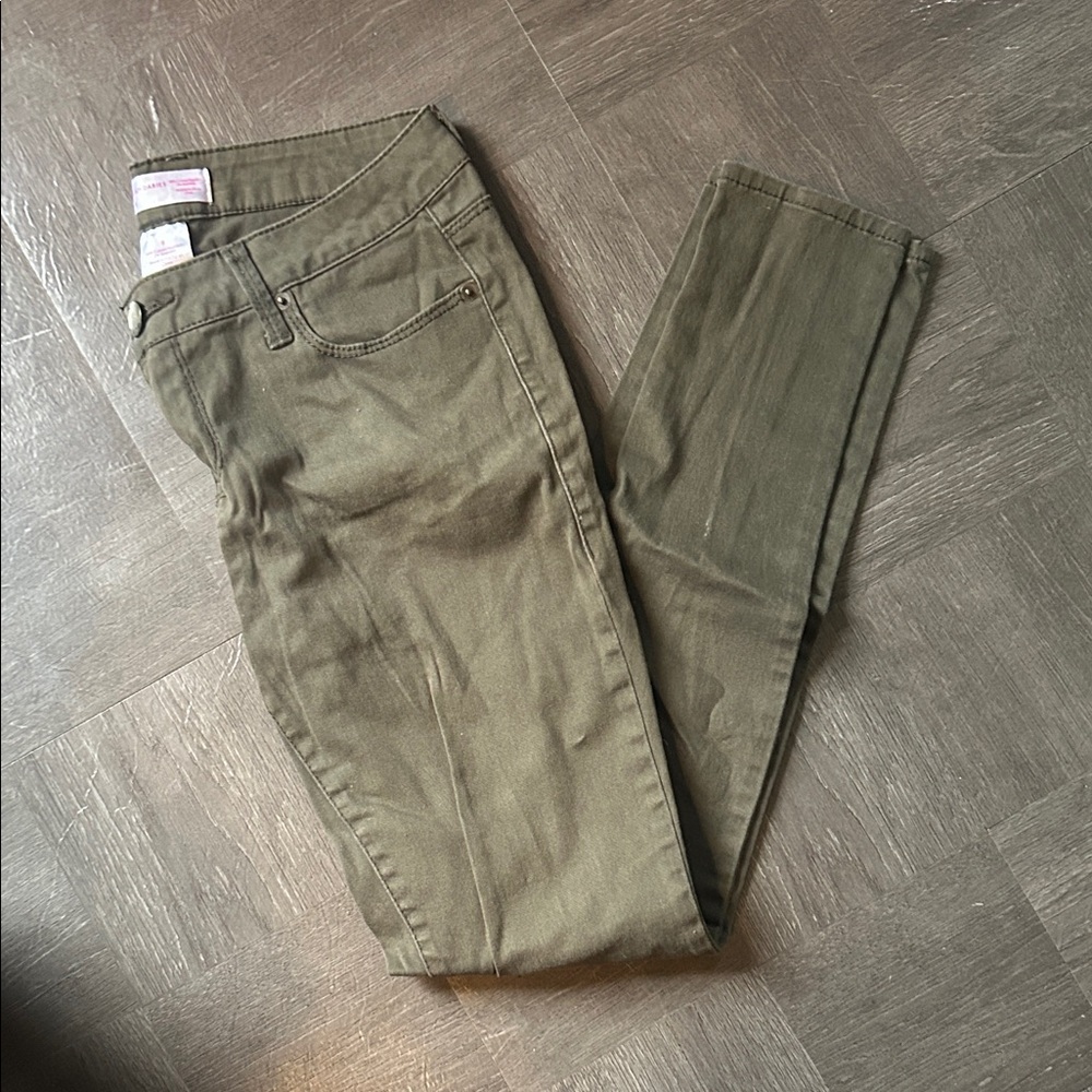 No Boundaries Women's Skinny Jeans in Olive